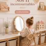 Une chambre d'enfants colorée et accueillante avec des motifs ludiques.