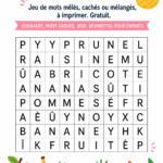 Enfants jouant avec des jeux de mots mêlés sur les fruits.