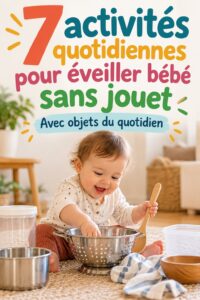Un bébé heureux explorant des objets du quotidien comme des ustensiles de cuisine, illustrant l'éveil sans jouet.